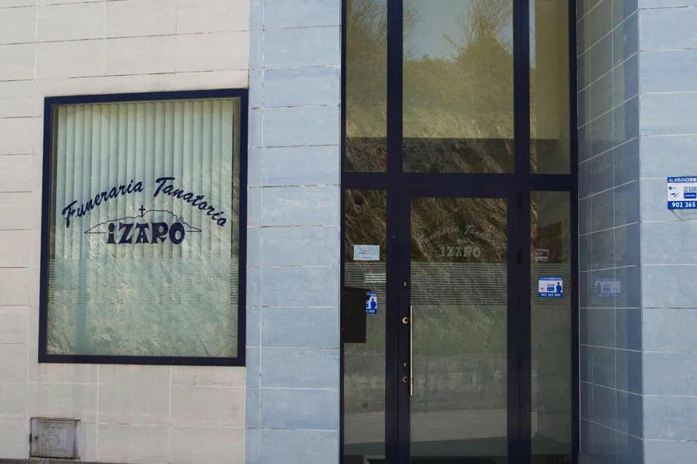 Fachada del Tanatorio Izaro de Gernika-Lumo
