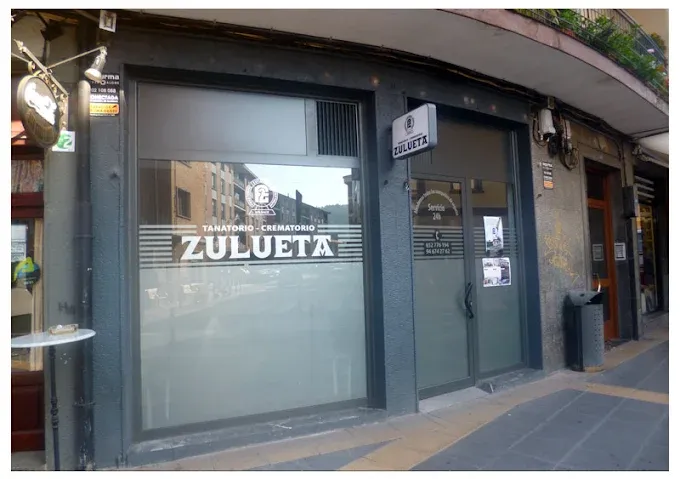 Fachada del Tanatorio Zulueta de Bermeo